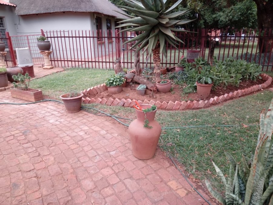 5 Bedroom Property for Sale in Rietfontein A H North West